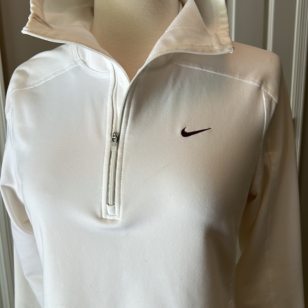 Nike fitted pullover - Picture 2 of 7